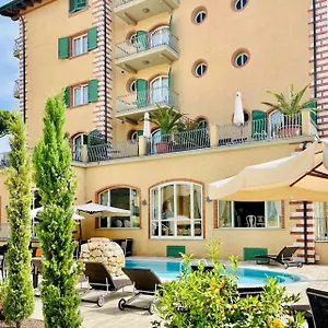 3* Otel La Pigna